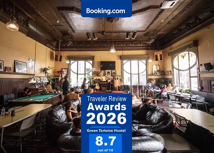 Green TortoiseHostel